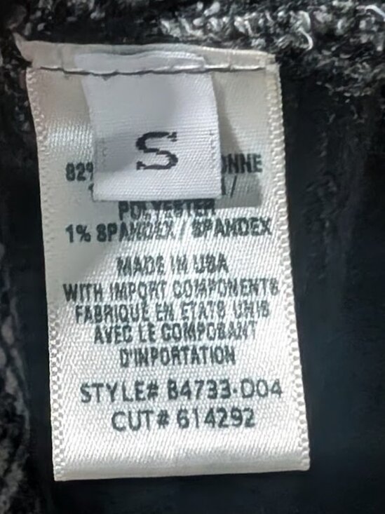 Bella Dahl | Clean Front Hipster Shirt In Black & White Plaid - Picture 6 of 10